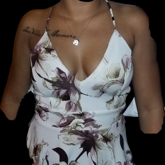 Formal dress - Picture 4 of 4